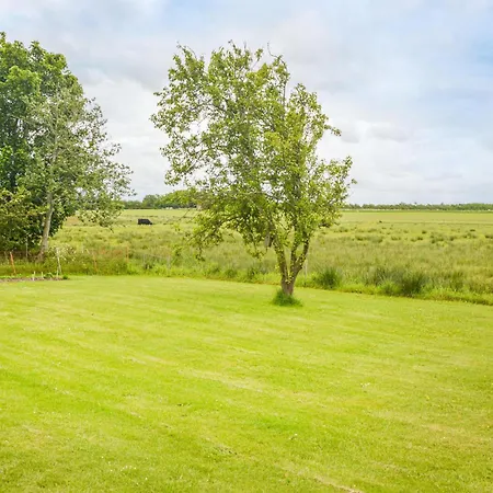 One-bedroom In Holiday home